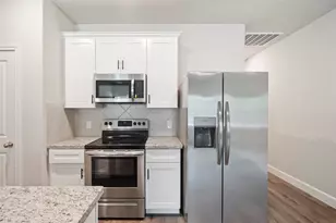 412/414 Ave H, Conroe, TX 77301 - Photo 4