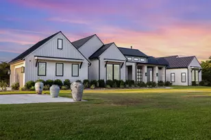 598 Vineyard View Trail, Carmine, TX 78932 - Photo 2