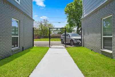 6403 Sloan Street #1, Houston, TX 77087 - Photo 28