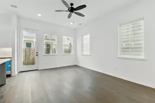 9902 Clark Rd, Houston, TX 77076 - Photo 16