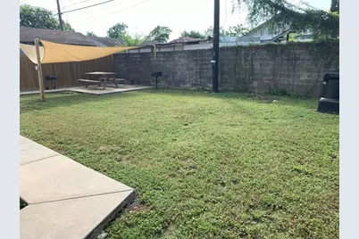 309 Hutcheson Street #8, Houston, TX 77003 - Photo 12