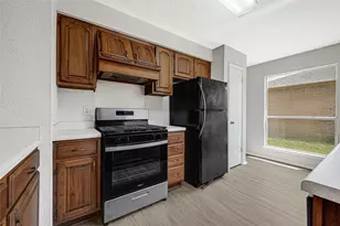 7314 Addicks Clodine Rd, Houston, TX 77083 - Photo 16