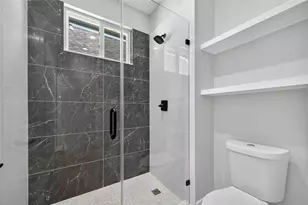 2004 Worms St, Houston, TX 77020 - Photo 30