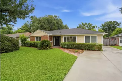 9629 Maribelle Way, Houston, TX 77055 - Photo 1