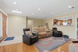 9629 Maribelle Way, Houston, TX 77055 - Photo 6