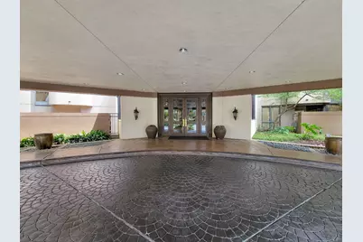 3525 Sage Road #1605, Houston, TX 77056 - Photo 18