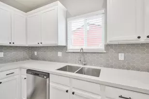 7524 E Maxroy St, Houston, TX 77088 - Photo 16