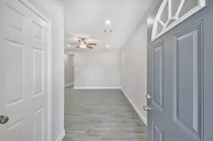 7524 E Maxroy St, Houston, TX 77088 - Photo 6