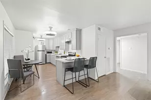 3924 W Alabama St, Houston, TX 77027 - Photo 2