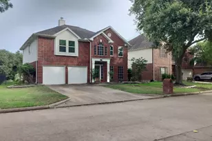 14319 Sandalfoot St, Houston, TX 77095 - Photo 2