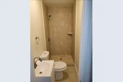 6918 Irvington Blvd #B, Houston, TX 77022 - Photo 10