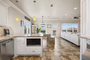 819 Eastview, Crystal Beach, TX 77650 - Photo 10