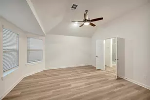 986 Garden Path Dr, Willis, TX 77378 - Photo 32