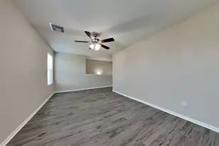16758 N Rail Dr, Conroe, TX 77385 - Photo 4