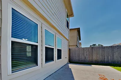 16758 N Rail Drive, Conroe, TX 77385 - Photo 18