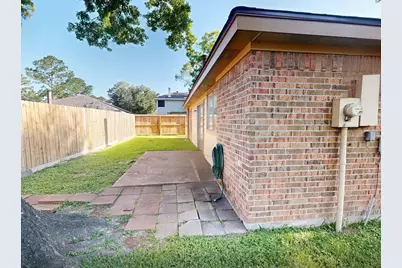 8110 Glorieta Drive, Houston, TX 77083 - Photo 8
