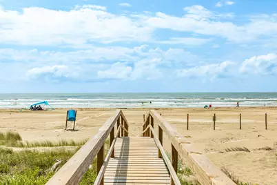 101 Pelican Place #7, Surfside Beach, TX 77541 - Photo 4