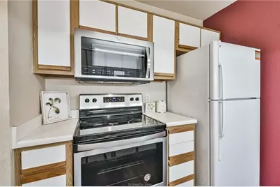529 Southwest Parkway Parkway #203, College Station, TX 77840 - Photo 16