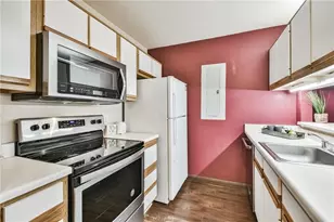 529 Southwest Parkway Pkwy, College Station, TX 77840 - Photo 14