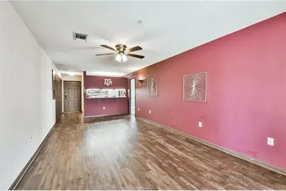 529 Southwest Parkway Parkway #203, College Station, TX 77840 - Photo 10