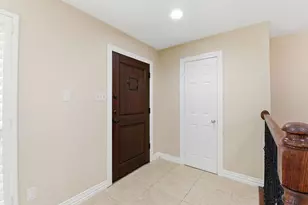 13132 Trail Hollow Dr, Houston, TX 77079 - Photo 4