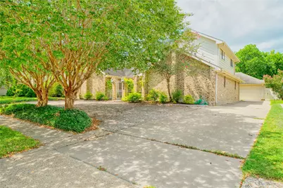 8018 Candle Lane, Houston, TX 77071 - Photo 4