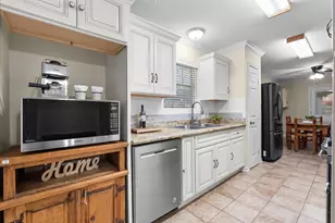 3727 Rau Dr, Dickinson, TX 77539 - Photo 24