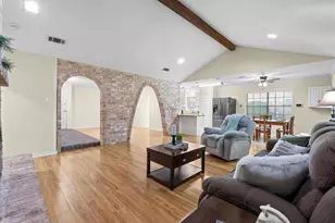 3727 Rau Dr, Dickinson, TX 77539 - Photo 18