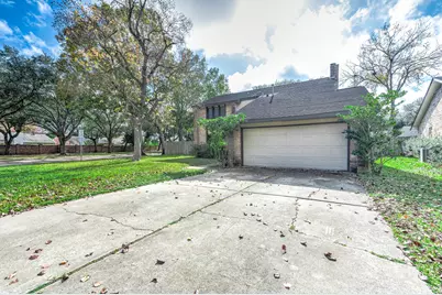 3142 Frontier Drive, Sugar Land, TX 77479 - Photo 2