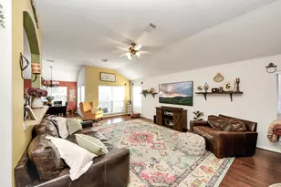 10310 Mills Pass Dr, Houston, TX 77070 - Photo 12