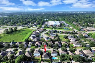 10310 Mills Pass Dr, Houston, TX 77070 - Photo 8