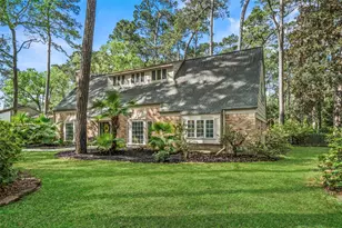 2918 Kings Forest Dr, Kingwood, TX 77339 - Photo 2