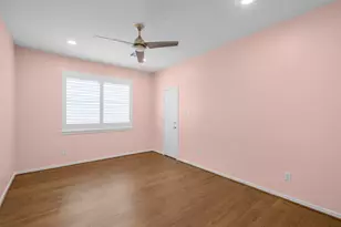 201 Vanderpool Ln, Houston, TX 77024 - Photo 42