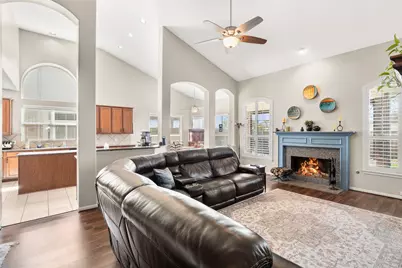 3714 Apple Tree Circle W, La Porte, TX 77571 - Photo 4