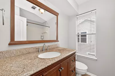 10414 Green Valley Ln, Houston, TX 77064 - Photo 32