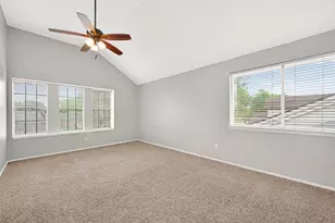 10414 Green Valley Ln, Houston, TX 77064 - Photo 34