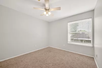 10414 Green Valley Ln, Houston, TX 77064 - Photo 24