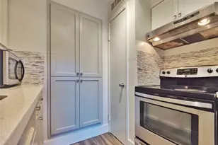 600 19th St, Galveston, TX 77550 - Photo 10