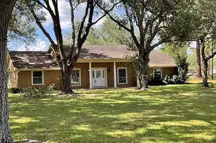 2323 Stevenson Rd, Pearland, TX 77581 - Photo 1