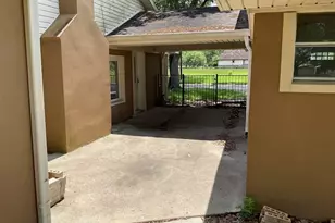 2323 Stevenson Rd, Pearland, TX 77581 - Photo 2