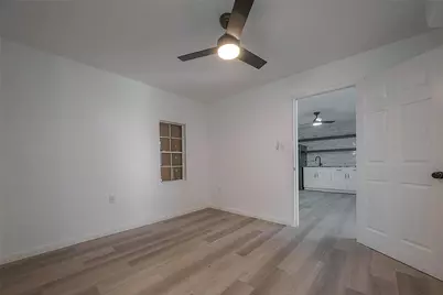 3320 Hays Street #B, Pasadena, TX 77503 - Photo 8