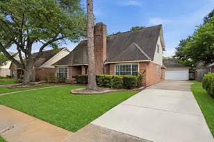 12527 Piping Rock Dr, Houston, TX 77077 - Photo 2