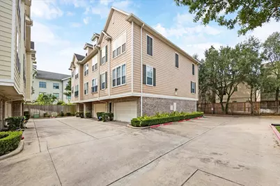 3001 Murworth Drive #1304, Houston, TX 77025 - Photo 2