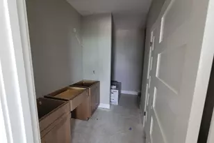 13031 Jolly Roger Dr, Freeport, TX 77541 - Photo 10