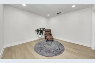 26206 Maplewood Drive, Spring, TX 77386 - Photo 10