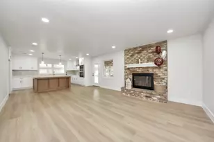 26206 Maplewood Dr, Spring, TX 77386 - Photo 12