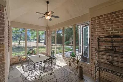 2115 Fairway Green Drive, Kingwood, TX 77339 - Photo 16