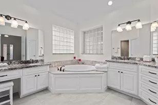 2115 Fairway Green Dr, Kingwood, TX 77339 - Photo 18