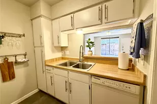 4639 Wild Indigo St, Houston, TX 77027 - Photo 14