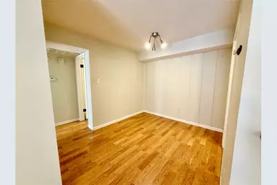 4639 Wild Indigo Street #463, Houston, TX 77027 - Photo 10